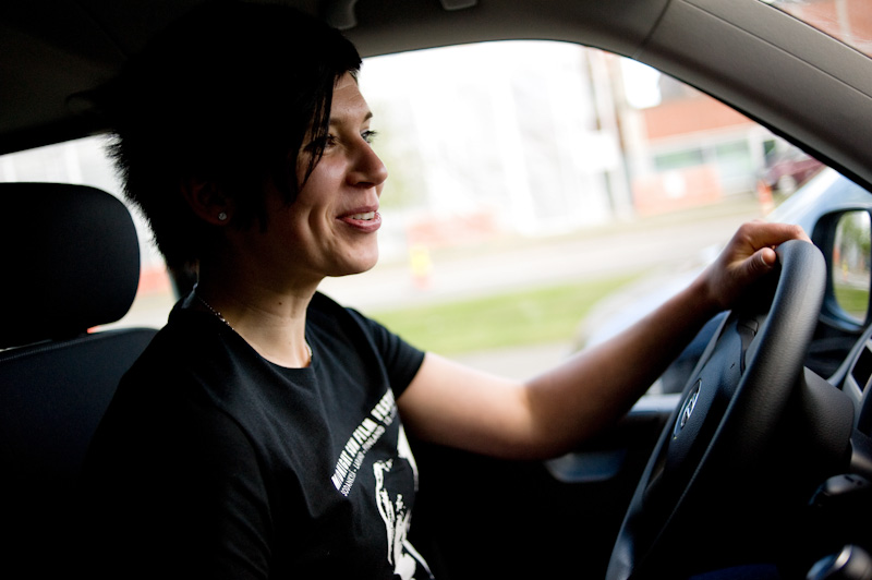 Laura Kröger kuljettaa festivaaleilla vieraita