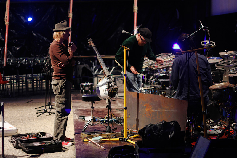 Cleaning Women harjoittelee