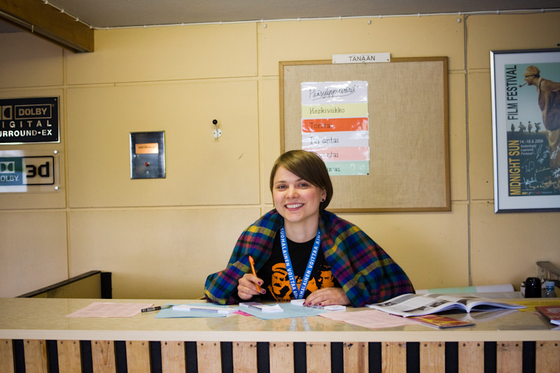 Lipunmyyj&auml; Johanna Luhion ty&ouml;piste hiljeni Mika Kaurism&auml;en Mama Africa-elokuvan alettua