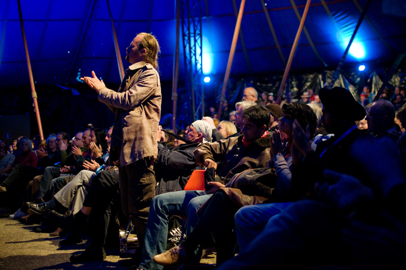 Lauantai-illan mykk&auml;elokuva p&auml;&auml;ttyi Internationalen s&auml;veliin