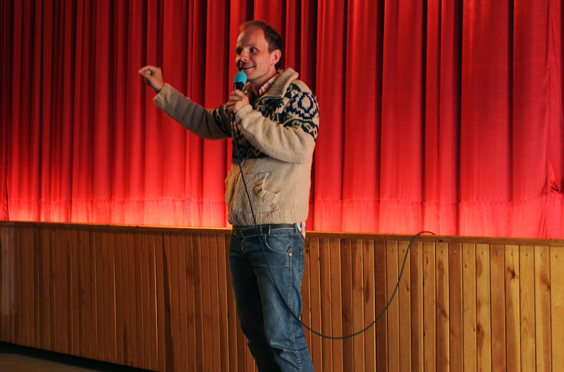 Dome Karukoski ennen Napapiirin sankarit n&auml;yt&ouml;st&auml;