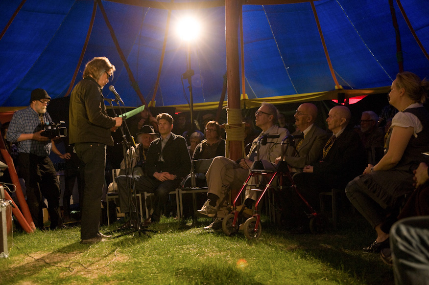 Timo Malmi kertomassa Sodankylä-palkinnon saajasta