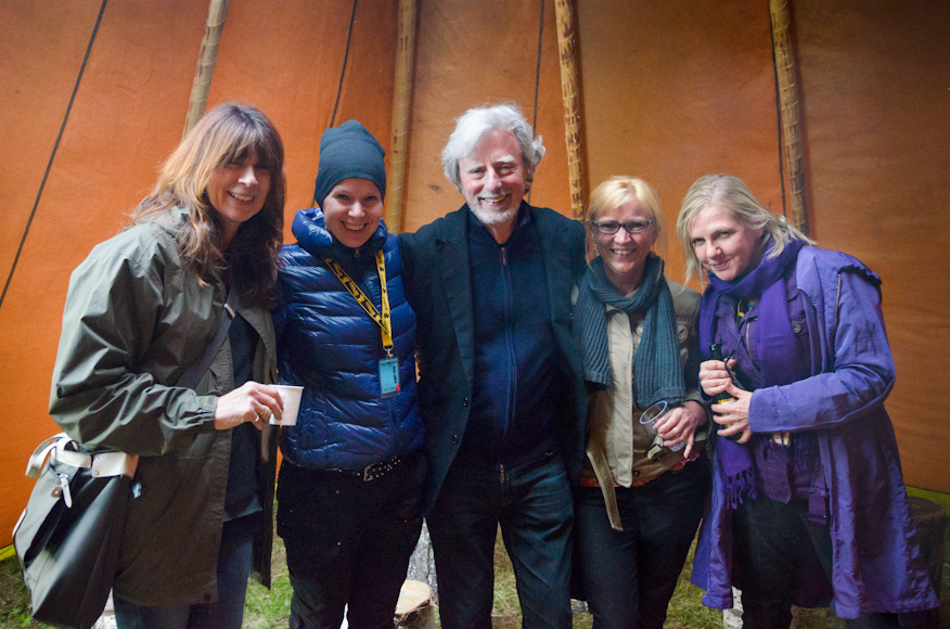 Philip Kaufman naisten piirittämänä