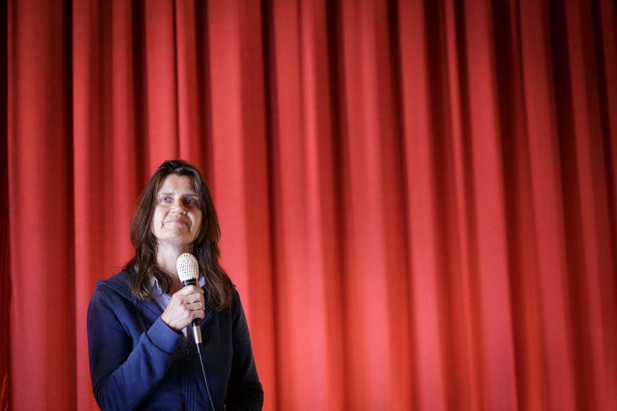 Apeironin ohjaaja Maria Ruotsala