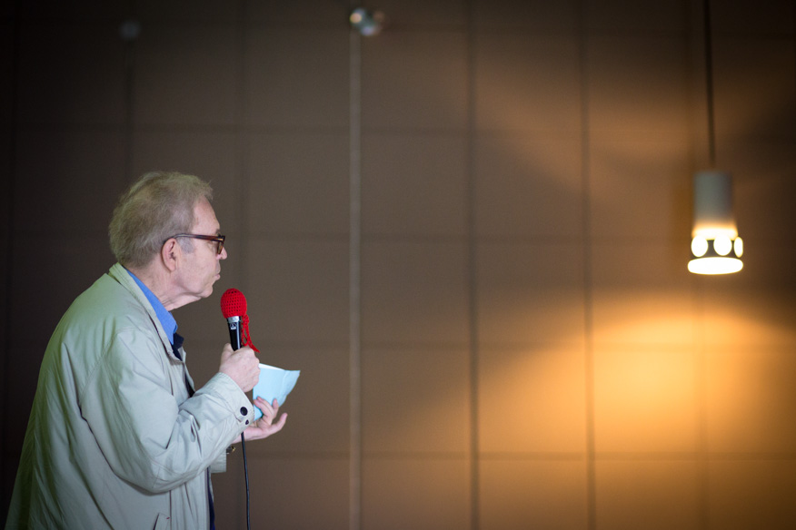 Peter von Bagh avajaisnäytöksessä