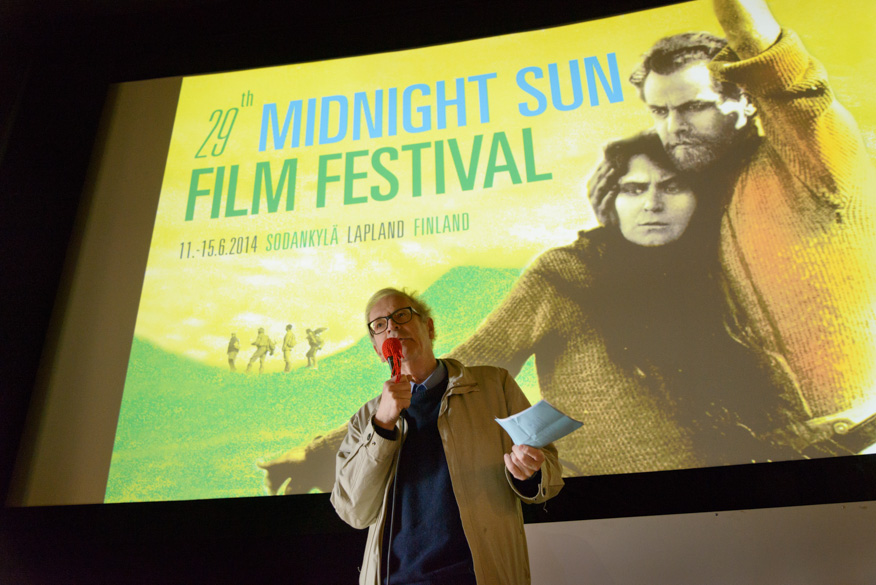 Peter von Bagh avajaisnäytöksessä