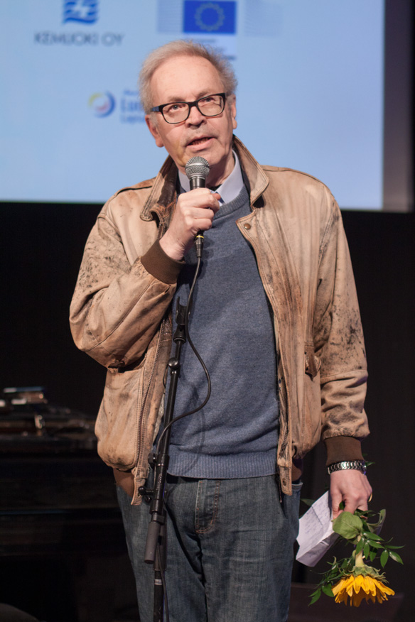 Peter von Bagh, Sosialismi -näytös