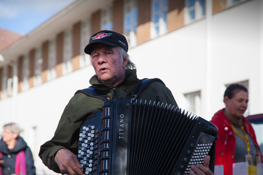Haitarimusiikkia pubiteltalla