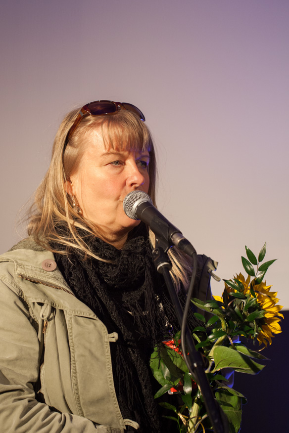 Leena Kilpeläinen elokuvansa ennakkoesityksessä